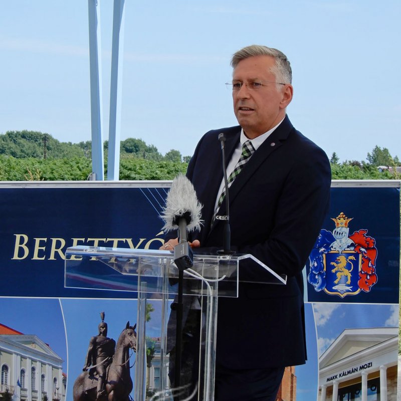 Északi iparterület átadása 11